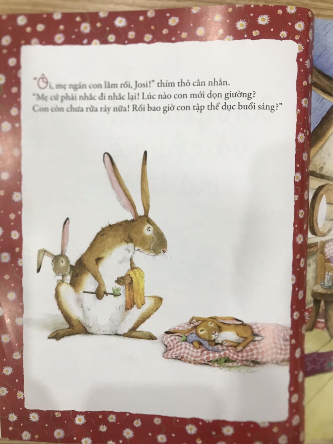 Một quyển truyện đáng giá tới từng xu. Nội dung đáng yêu, hình vẽ dễ thương, đúng tâm lý và hành xử của tụi trẻ con. Mình đọc đi đọc lại mấy lần cho các bé nhà mình. Thực sự tue sách của gia đình nên có cuốn này, có 6* chắc cũng vote luôn ♥️