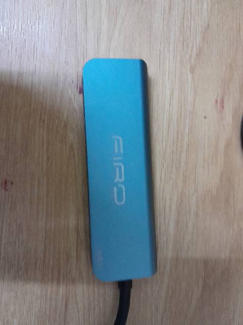 Đẹp chắc chắn 
Tốc độ truyền dữ liệu tốt
Có đèn báo
Có cả đầu chuyển USB và TYPE C rất tiện lợi.