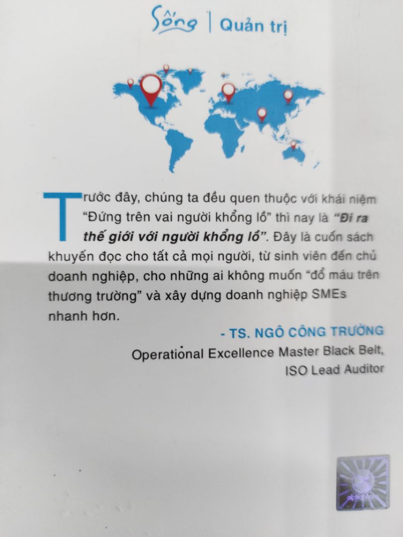 Tác giả là người có tâm huyết với sản xuất với khát vọng đưa sản phẩm VN ra thế giới. Đọc sách ta bớt nhìn phiến diện về sản xuất gia công mà trân trọng từng đối tác, đừng khâu trong chuỗi giá trị. Mong sớm trở thành 1 mảnh ghép nhỏ trong chuỗi giá trị to lớn