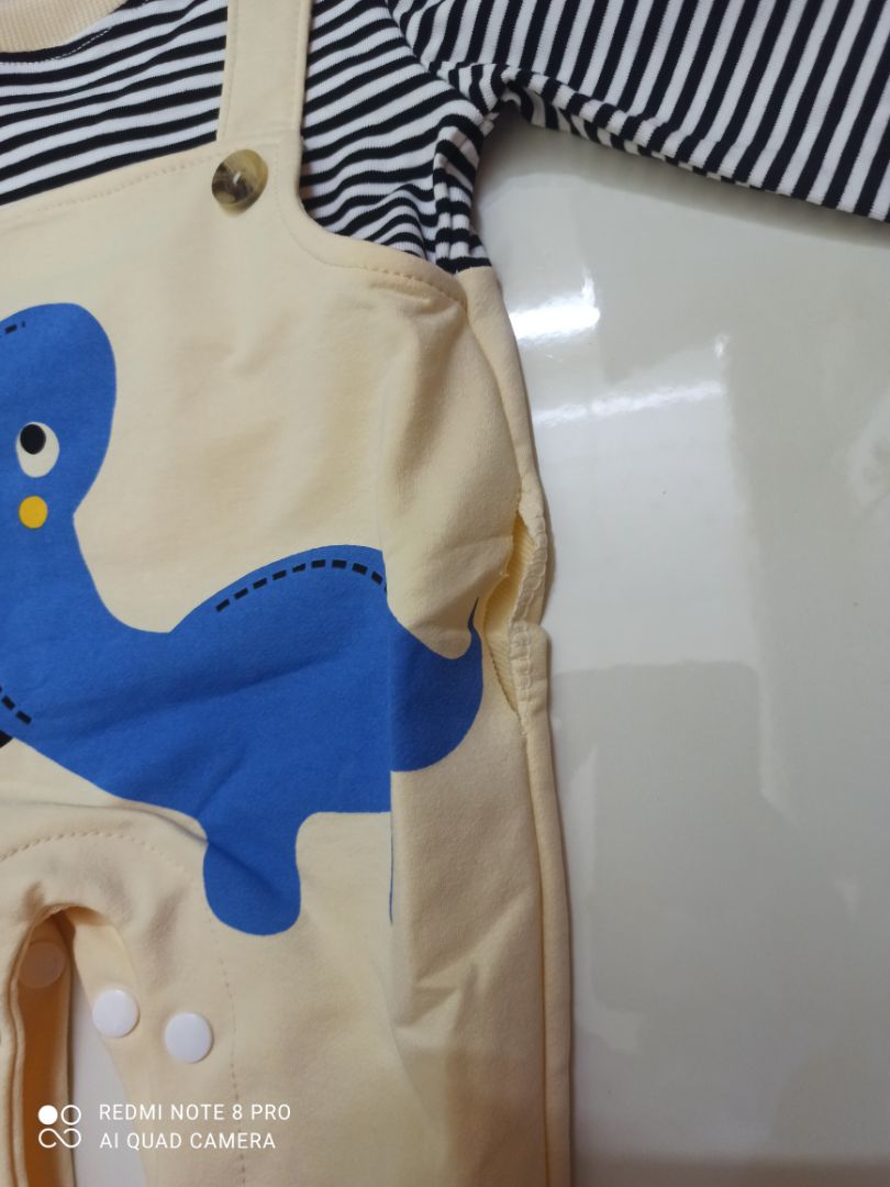 y hình, vải đẹp, mỗi tội thiếu chỉ xíu trừ 1 sao