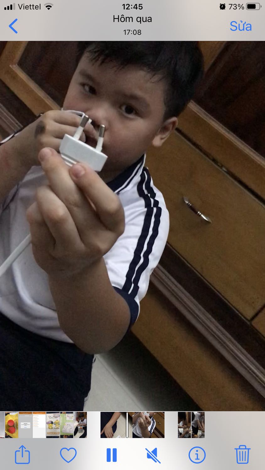 Mình chưa hài lòng về khâu chọn kiếm tra hàng trước khi gửi, phít cắm sắp gãy mà vẫn để gửi cho khách, máy ổn nhưng vắt nước cam chảy ra ngoài chứ không tự vào bình chứa của máy. Trẻ con làm không tiện