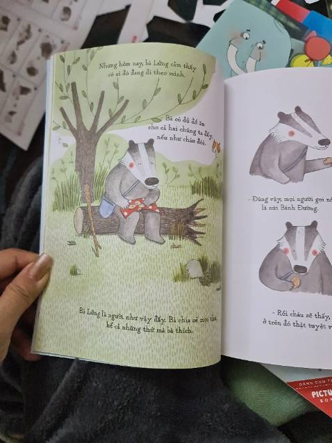 Cuốn sách rất hay,.giấy đc in ấn rõ ràng đẹp mắt. Câu chuyện có ý nghĩa.