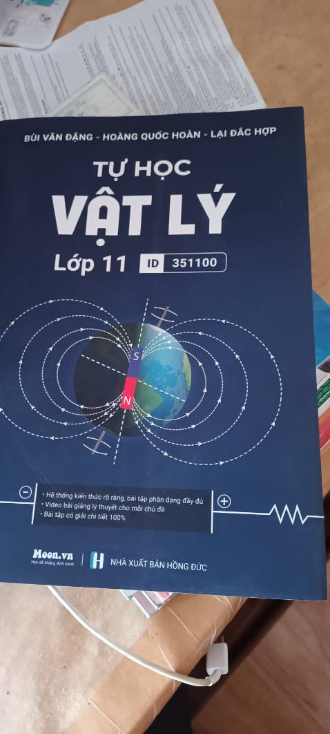 Khá to, hàng săn sale 76ka cả ship quá rẻ nên hốt lun :33
Sách của moon nên chất lượng ko cần bàn cãi ^^