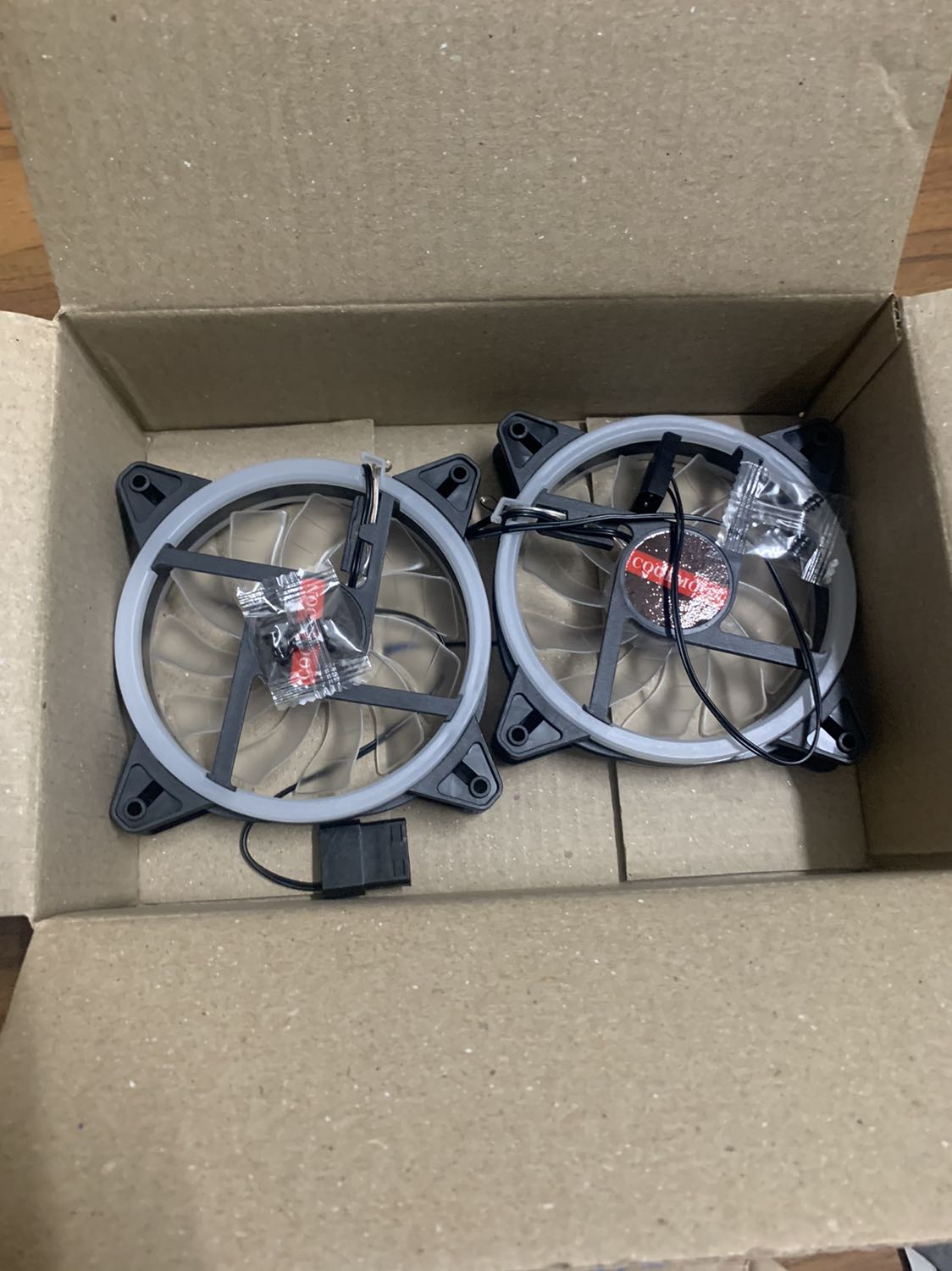 Shop đóng gói rất cẩn thận. Ship rất nhanh. Lắp vào lung linh luôn. Có cơ hội sẽ ủng hộ shop tiếp :))