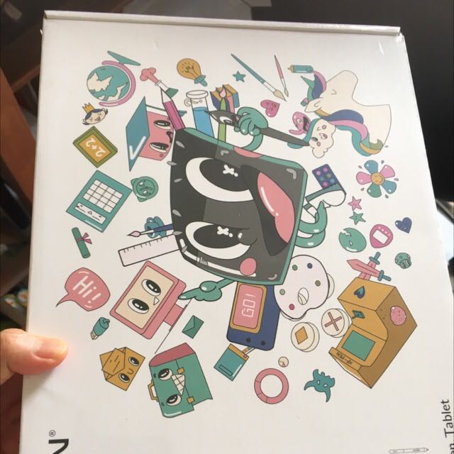 Sản phẩm đóng gói đẹp
Giao hàng nhanh
Nhưng đặt màu đen hoặc xanh blue lại giao màu xanh green
Còn chất lượng sau khi dùng 1 tháng sẽ đánh giá lại.