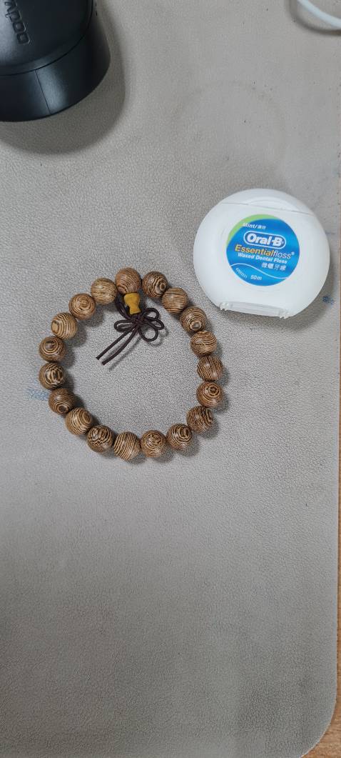 10mm mà hạt quá bé. Không đúng kích cỡ.