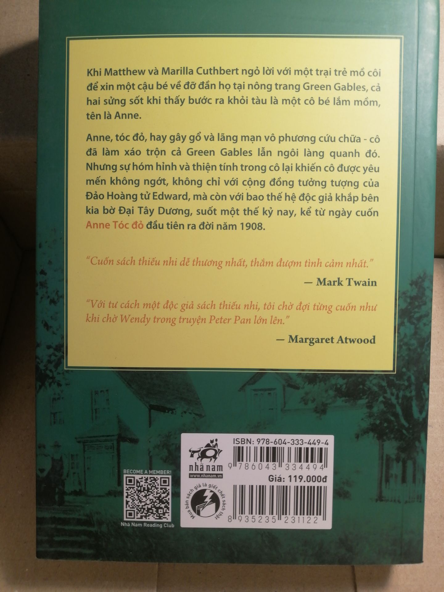 Mình thật sự rất thích cách giao hàng của tiki. Mặc dù mùa dịch nhưng giao hàng vẫn rất nhanh. Đóng gói thì không tốt lắm vì trang giấy còn bị gập lại và chưa có nilong chống sốc. Nhưng vì cũng nhỏ nên không ảnh hưởng lắm. Quyển này nội dung khỏi chê ạ, ý nghĩa, dễ thương, giàu tình cảm. Nên mua ạ.