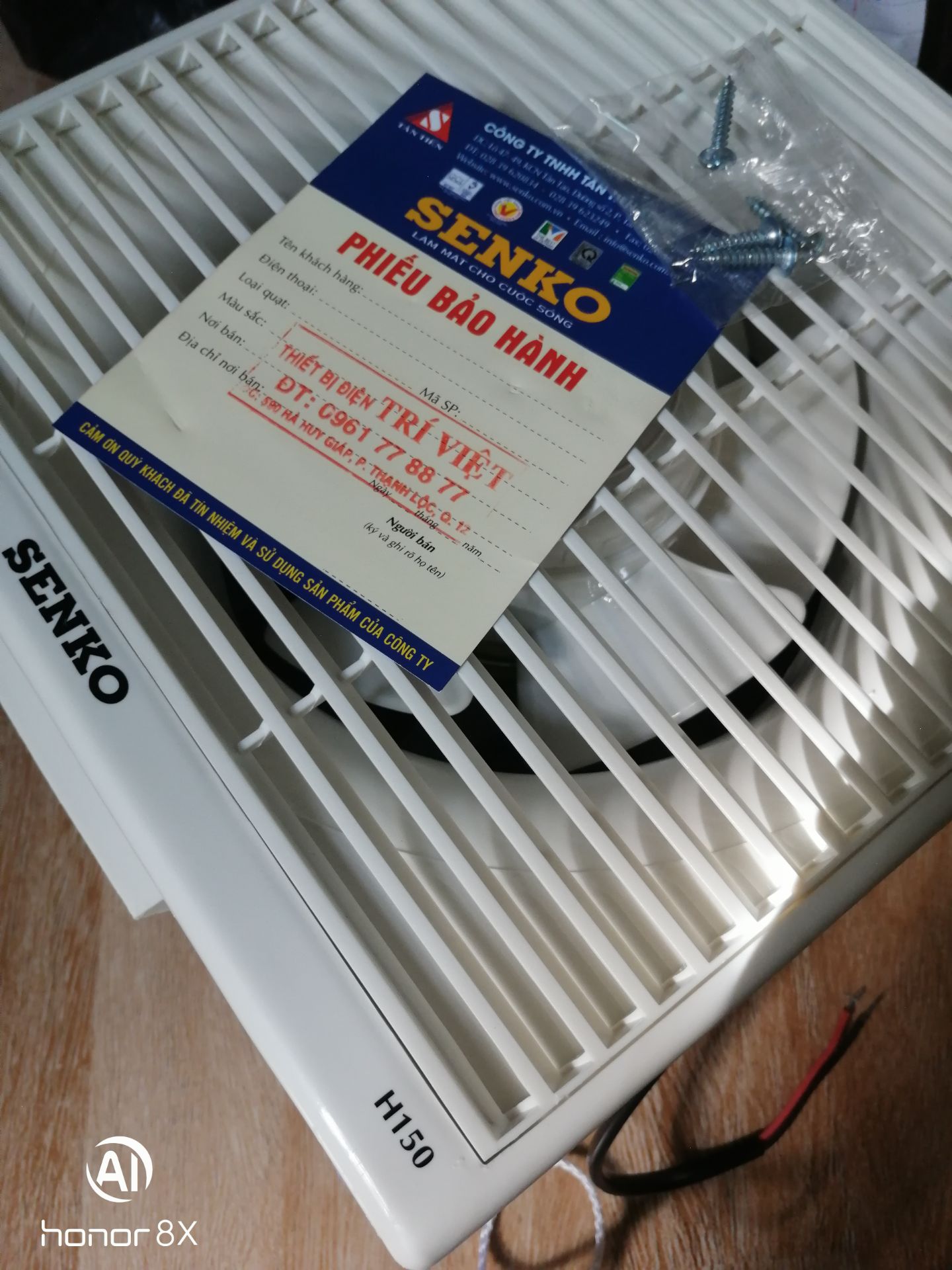 Chất lượng, thông số, kỹ, mỹ thuật đúng như mô tả; giao hàng nhanh; quạt hoạt động tốt! Rất hài lòng!