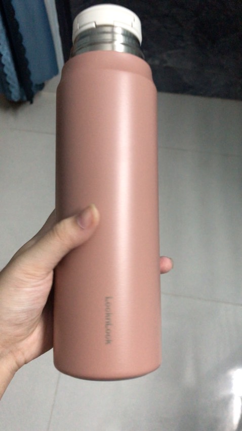 Giao nhanh lắm! Đóng gói ko có bọc chống sốc lun may bình ko có bị gì. Như hình thì bình siu đẹp lun mn. Màu ra nắng còn xinh hơn. Vì mk thích loại dùng cốc nên đây là lựa chọn hoàn hảo nhất cảm ơn