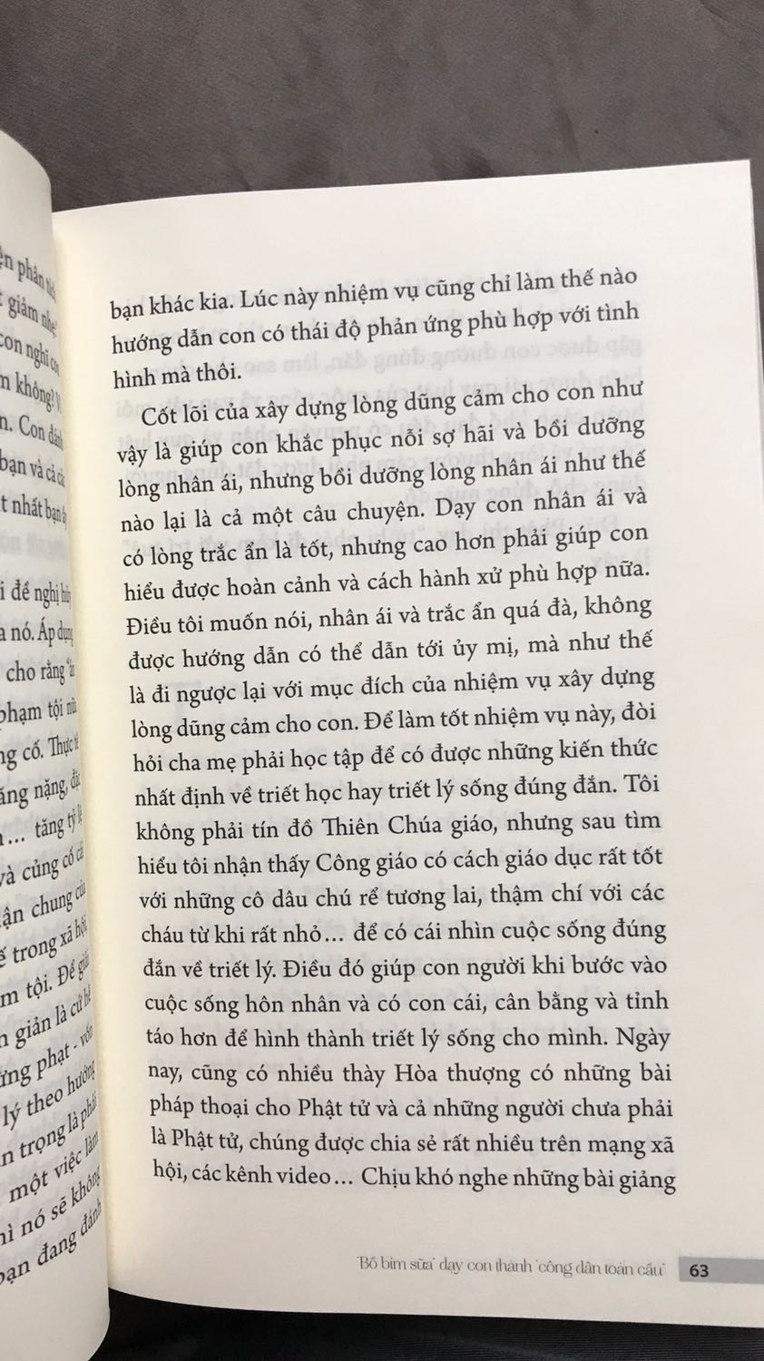 Giao hàng nhanh, đóng gói cẩn thận. Sách rất hay, cần thiết cho những ông bố *** có ý định lên kế hoạch du học cho con ngay từ lúc công nhỏ.