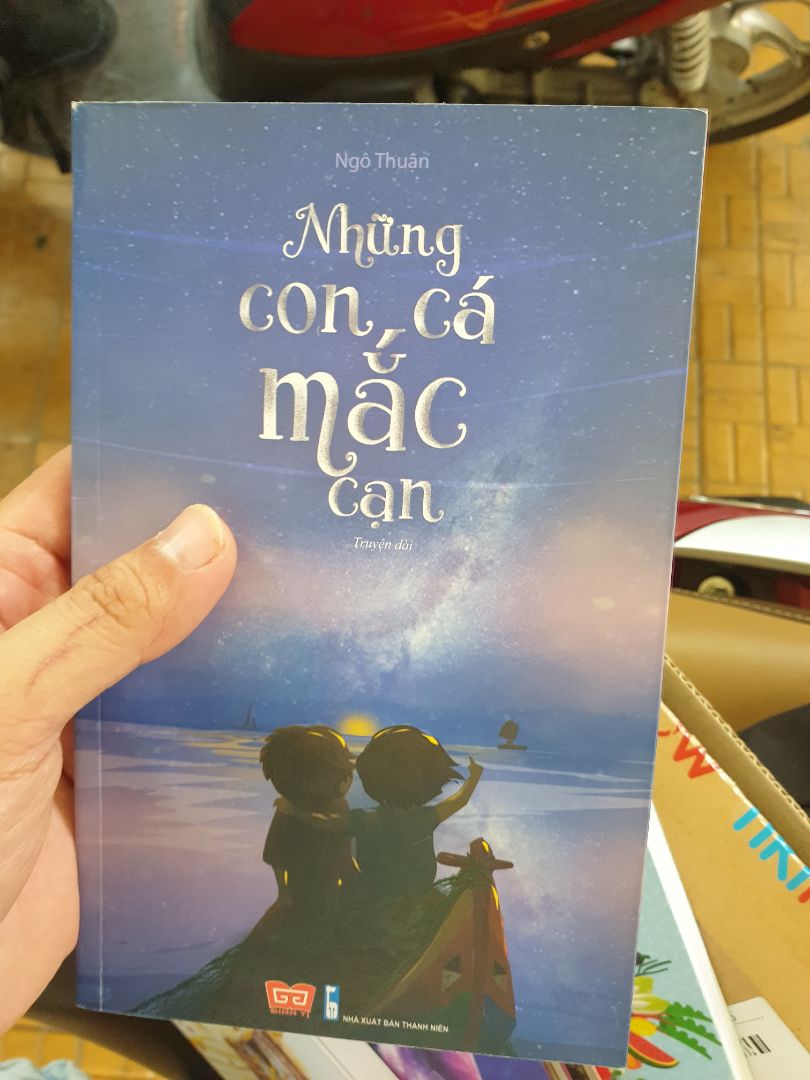 thật sự cảm thấy tiếc vì sách quá cũ và bị gấp khúc như vầy
....