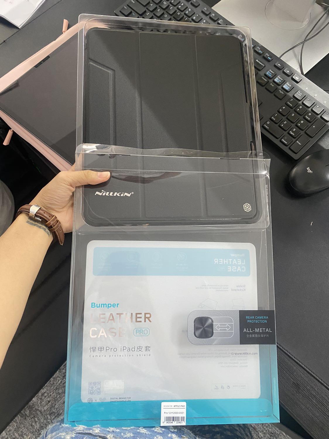 Đóng gói kĩ. Cẩn thận,  Giao nhanh, ốp chất lượng