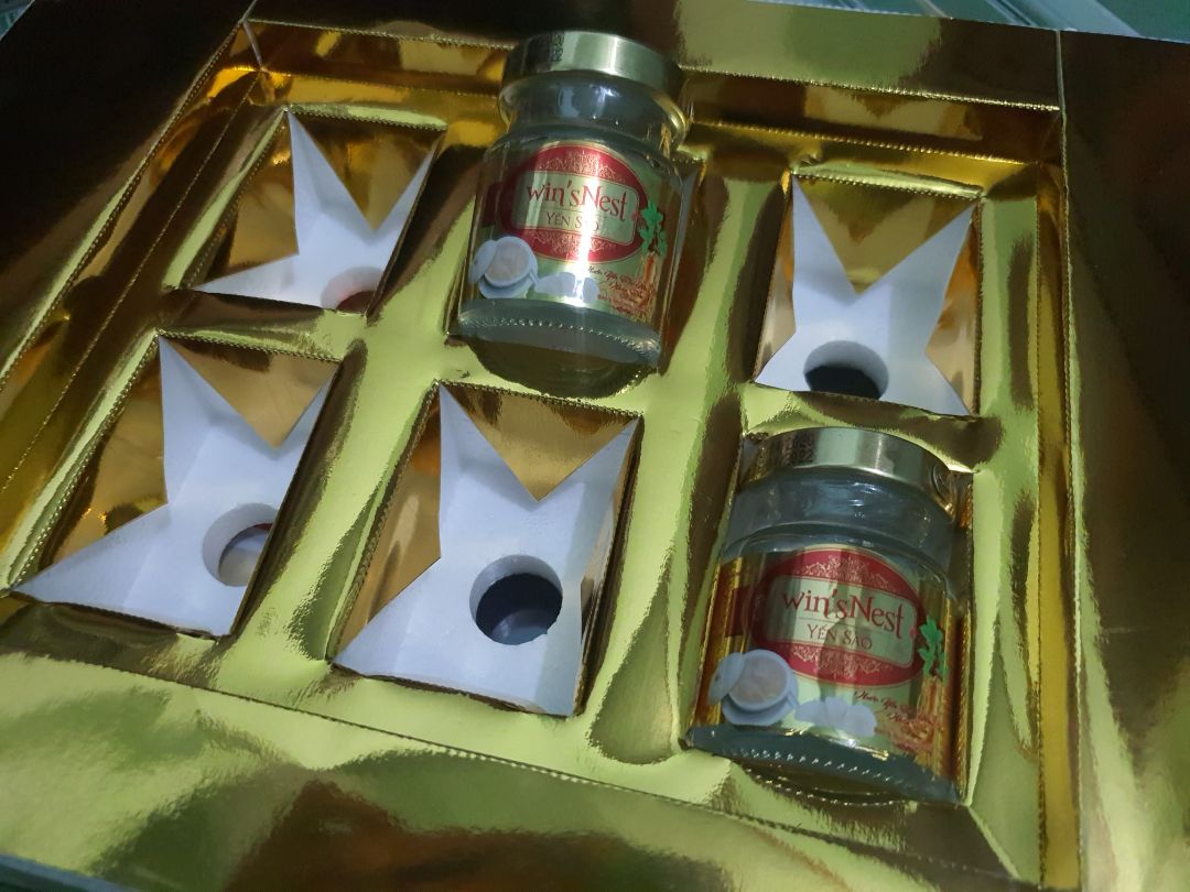 Hàng cũng ổn, vỏ hộp bên ngoài có cảm giác hơi cũ. Hạn sử dùng thì cũng còn khá lâu, chất lượng thì chưa biết sao.