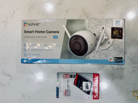 Mua 2-3 lần rồi. Vẫn là thẻ nhớ bình dân xài ổn định nhất. Speed cũng tạm. Xài cho camera hành trình được gần tuần với 2K. Còn camera thì tầm 7 tháng (EZVIZ C6N chỉ quay khi phát hiện người)