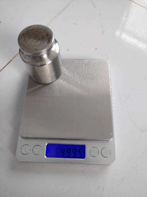 Lệch 0,6g với tầm giá như vậy coi như khá ổn, không thể đòi hỏi quá nhiều về nó được. Lệch 0,6g với tầm giá như vậy coi như khá ổn, không thể đòi hỏi quá nhiều về nó được.