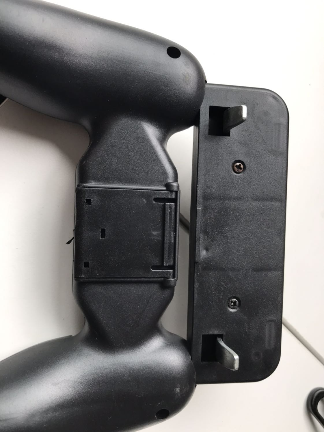 Sản phẩm không khác gì đồ cũ. Trầy xước, ốc rỉ sét.

Rất tệ