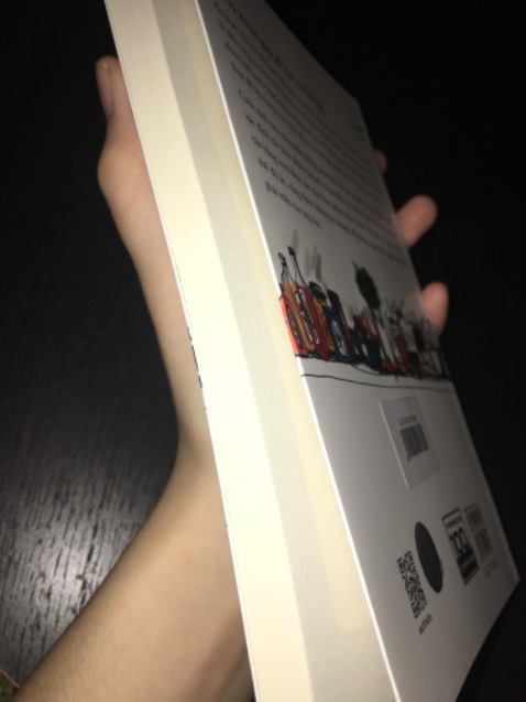 Sách hay về dinh dưỡng học. Đúng vấn đề mình muốn tìm hiểu, đáng xem để biết thêm các kiến thức về thực phẩm. Sự kết hợp dinh dưỡng Đông & Tây (âm - dương, axit - kiềm) áp dụng vào cuộc sống giúp cân bằng bv sức khoẻ. Sách mới và tiki giao đúng hẹn nha!!👍