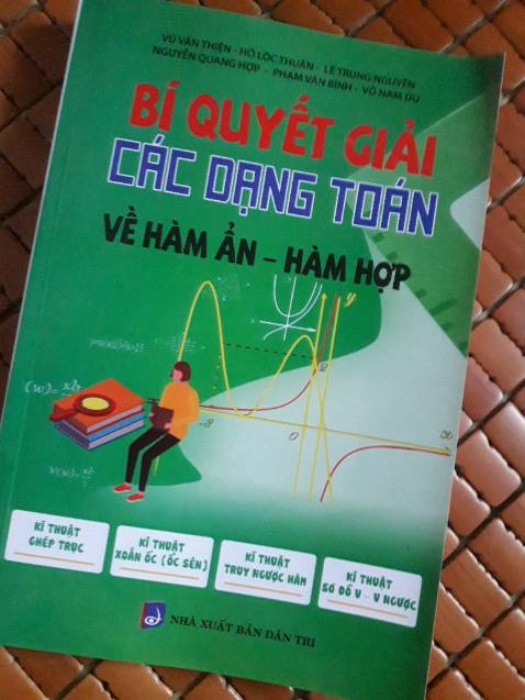 sách giao nhanh, rất phù hợp cho mục tiêu 9+ kỳ thi THPTQG 
bìa mềm