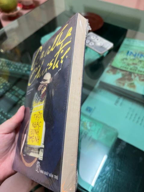 Sách ố vàng. Giá rẻ, giao hàng nhanh. Mua trải nghiệm lần đầu nhưng chất lượng tệ, sẽ ko quay lại nữa.