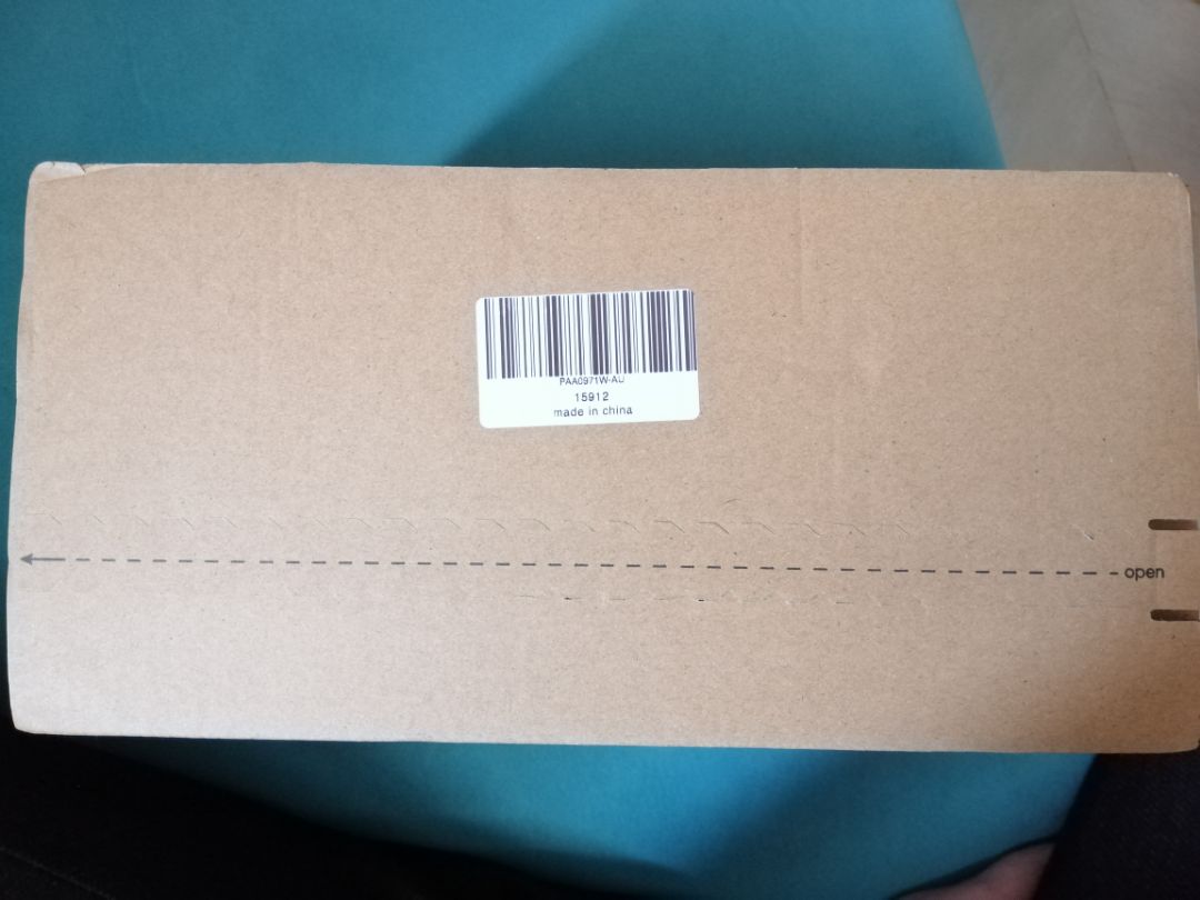 Mình xem review của sp này trên mạng thấy nói khá OK, nên quyết định mua thử, bao bì hơi khác so với những review từng xem, nhưng thấy đẹp hơn, chắc chắn hơn. Hộp chứa nước lúc khui ra, chắc họ thử sp trc khi gửi. Gửi kèm chấu cắm chuyển đổi rất OK. Ủi váy đồ thì OK, còn sơ mi thì sẽ ko thẳng tắp như bàn ủi điện được. Mình xem review của sp này trên mạng thấy nói khá OK, nên quyết định mua thử, bao bì hơi khác so với những review từng xem, nhưng thấy đẹp hơn, chắc chắn hơn. Hộp chứa nước lúc khui ra, chắc họ thử sp trc khi gửi. Gửi kèm chấu cắm chuyển đổi rất OK. Ủi váy đồ thì OK, còn sơ mi thì sẽ ko thẳng tắp như bàn ủi điện được.