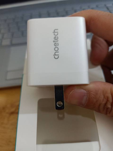 Củ sạc nhỏ gọn mẫu mã đẹp, sạc nhanh 2 điện thoại cùng lúc mà không nóng hàng chất lượng. Tiki giao hàng nhanh