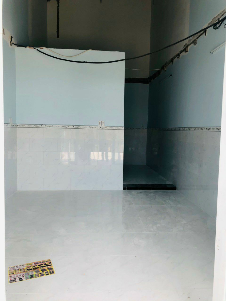 đèn hơi mờ, so voi giá tiền là ok, đã dùng hơn tuần vân chạy tôtd