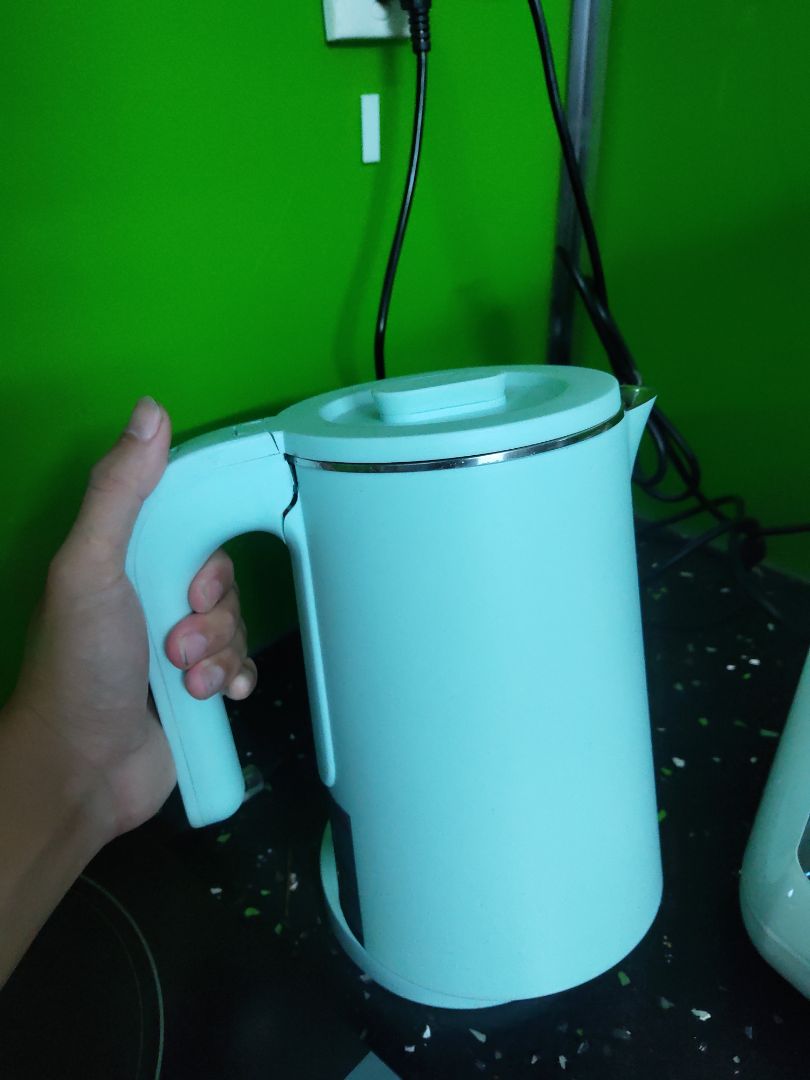 xuống 1 sao. nhìn đẹp nhưng thiết kế sai lầm. Tay cầm ko chịu lực mới nấu vài lần đã nứt gãy ra. Mặc dù gia đình kỹ tính nấu lượng nước vừa phải theo chỉ định không nấu nhiều và cầm rất cẩn thận. Thất vọng với sunhouse và tikitrading chọn lựa. Mn cần thận trọng khi mua về.