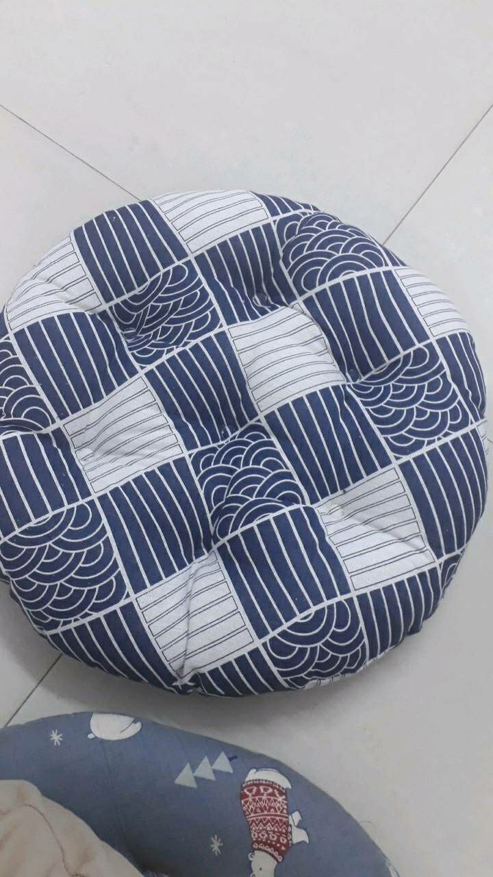 Giao hàng nhanh chóng mặt luôn ý, thảm tròn xinh xinh, dày dặn, mùa đông này rất cần Giao hàng nhanh chóng mặt luôn ý, thảm tròn xinh xinh, dày dặn, mùa đông này rất cần