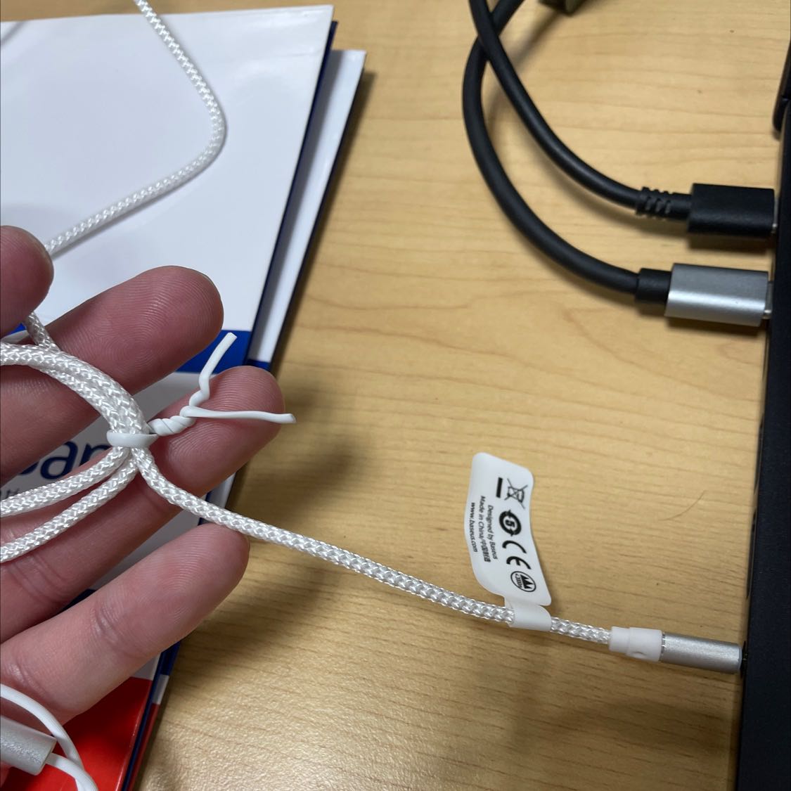 Mục đích sử dụng là học, họp hành nên chất lượng âm thanh và hoàn thiện sản phẩm phù hợp với giá tiền.