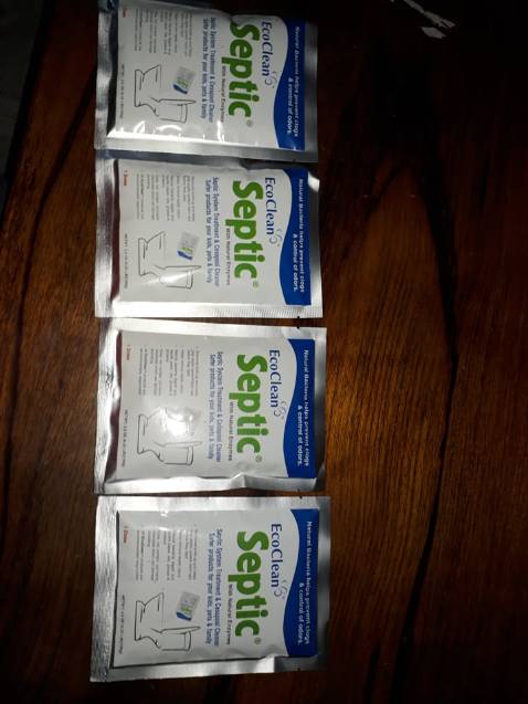 Tôi mua 4 gói nhưng chỉ có 2 gói là có hạn sử dụng in trên bao bì, còn 2 gói còn lại không thấy in hạn sử dụng trên bao bì (có thể là sản phẩm giả). Tôi định không nhận hàng nhưng thấy thương cậu shipper nên tôi đã nhận hàng. Không hài lòng về sản phẩm.