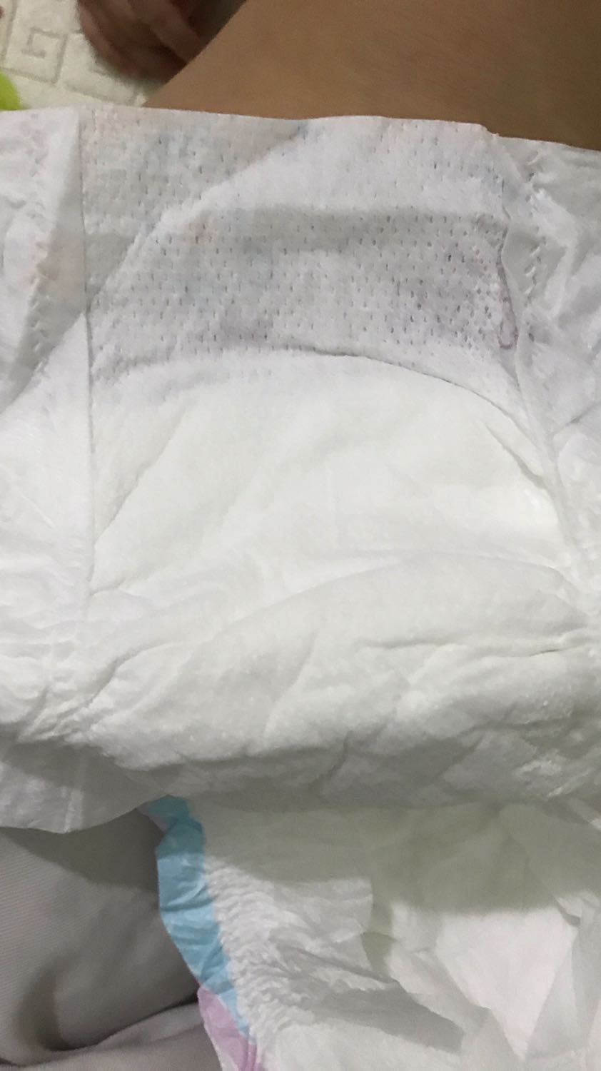 M thấy ghi là đệm thun lưng mà sao k thấy thun vậy shop?! Chỉ thấy lót bông như mặt miếng tã kéo dài tới sau lưng thôi. M thấy ghi là đệm thun lưng mà sao k thấy thun vậy shop?! Chỉ thấy lót bông như mặt miếng tã kéo dài tới sau lưng thôi.