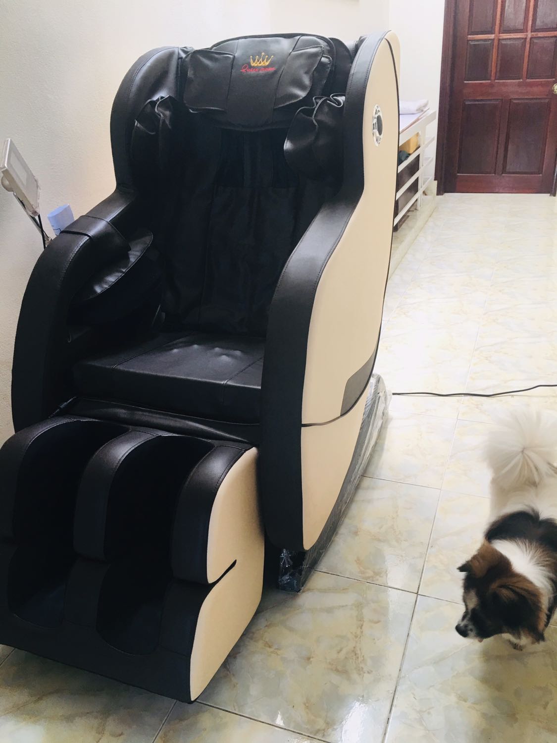 Có ghế ngồi thoải mái vô cùng, lưng đau k phải nhờ ai đấm bóp nữa ?, mình đặt màu đỏ sữa, nhưng đc nv gợi ý đổi màu khác sẽ có hàng nhanh, đang cần gấp nên cũng ok, và hàng đc giao ngay đến nhà. Rất hài lòng khi mua ghế này!