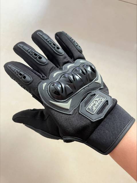 Giao hàng nhanh, hàng khá đẹp, giống với sản phẩm mô tả.
Có bảo hành 6 tháng thì mn yên tâm rồi nhé. Giao hàng nhanh, hàng khá đẹp, giống với sản phẩm mô tả.
Có bảo hành 6 tháng thì mn yên tâm rồi nhé.