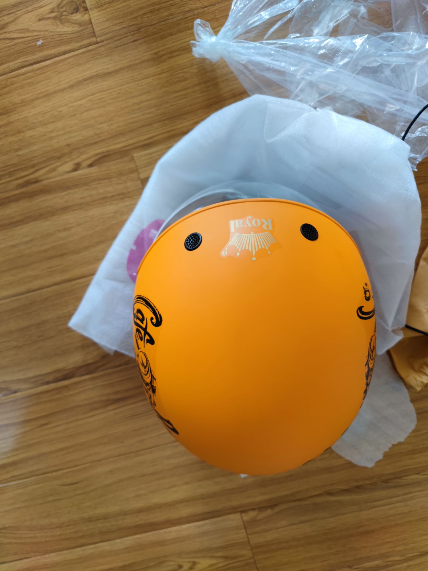 shop gói hàng cẩn thận, chu đáo. sản phẩm đẹp chất lượng