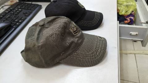 Vải mỏng.may không đẹp.giống mũ ngoài chợ đồng giá.
Cho 2 sao vì tính vui vẻ shiper.