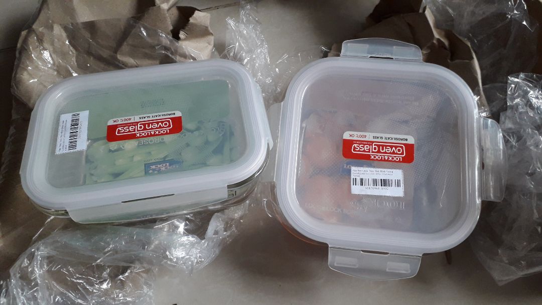 mình đặt combo hộp vuông 750ml khi giao lại giao cho mình 1 hộp 630ml hình chữ nhậ và 1 hộp 750ml hình vuông thôi.