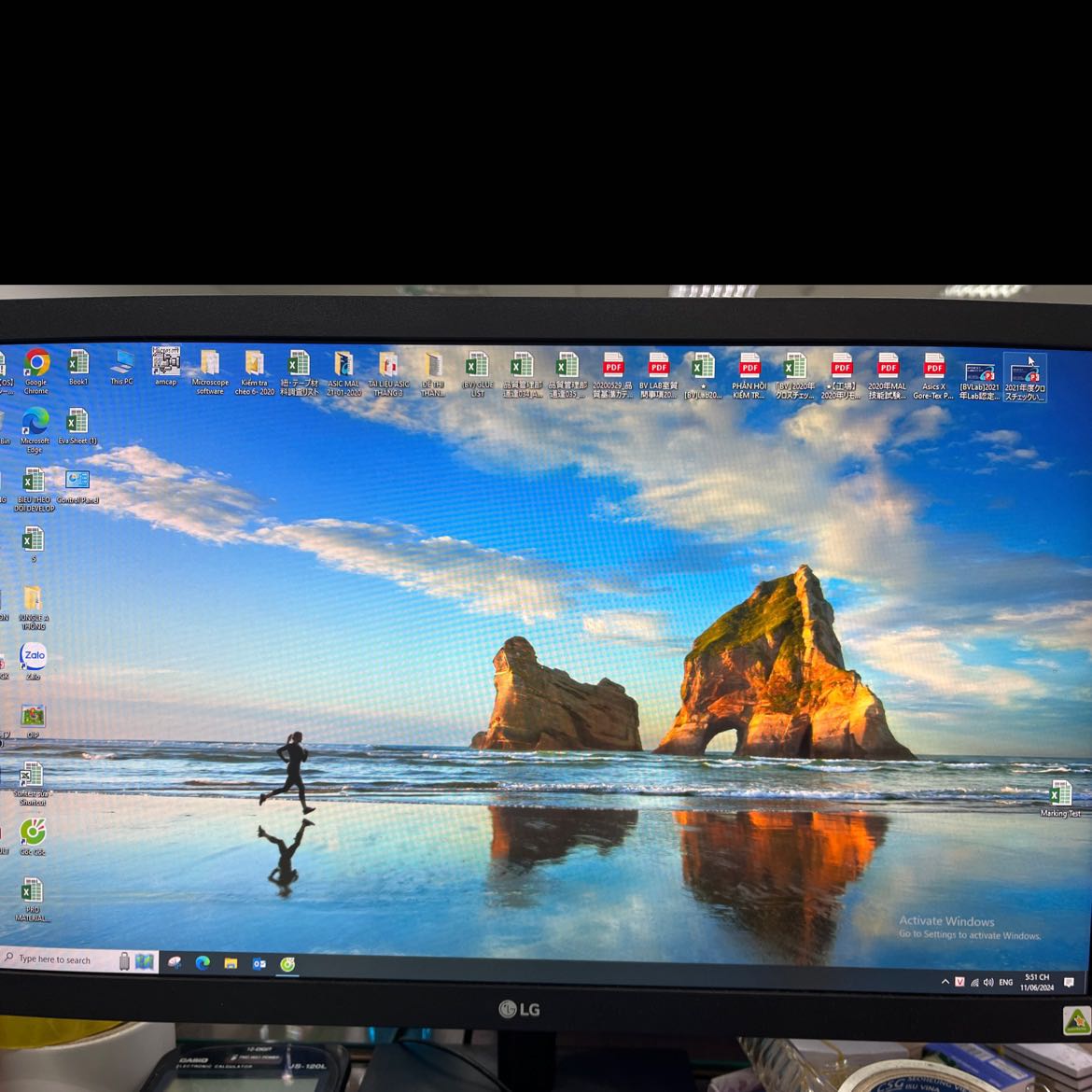 Hình ảnh 4K chuẩn xác! Tuy nhiên bắt wifi kém nhạy và dễ bị mất mạng hơn. Mình phải cắm dây mạng mới xem Youtube đc.