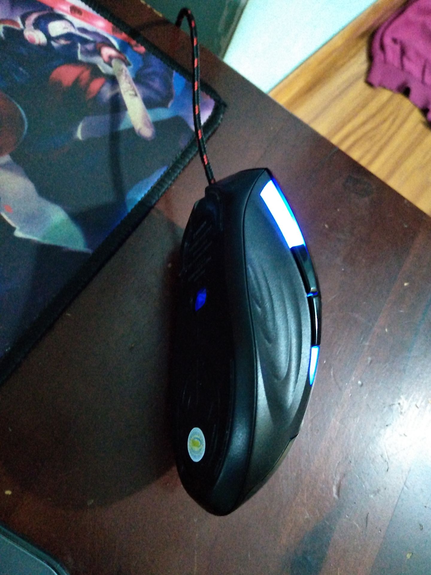 Sao chuột mình mua sử dụng mới đc 3 tuần thì ko xài đc nữa
Đèn quang thì có nhưng đèn chuột ko lên Sao chuột mình mua sử dụng mới đc 3 tuần thì ko xài đc nữa
Đèn quang thì có nhưng đèn chuột ko lên