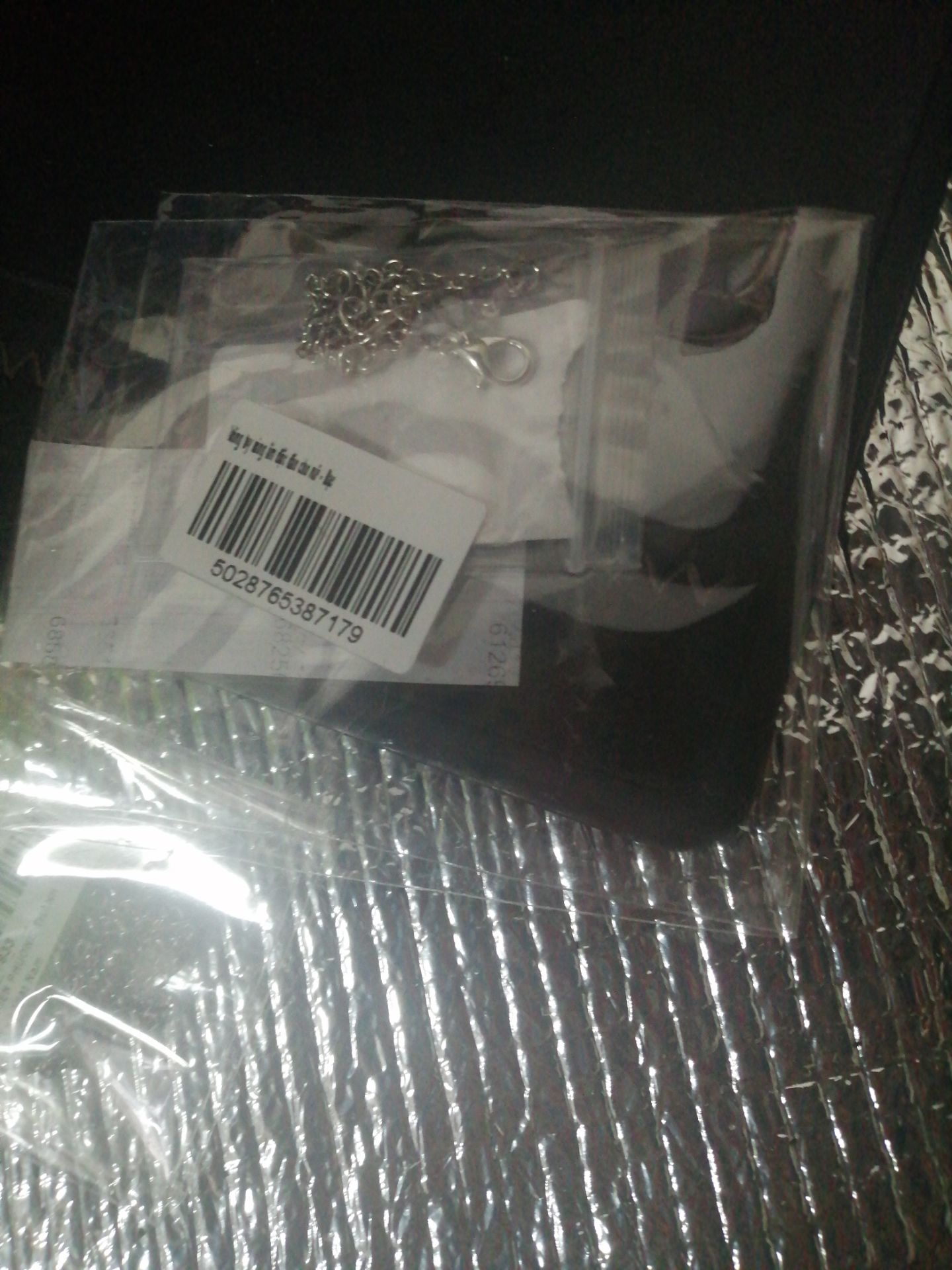 Sản phẩm đẹp giao hàng nhanh giá hợp lý, mình  hài lòng với sản phẩm