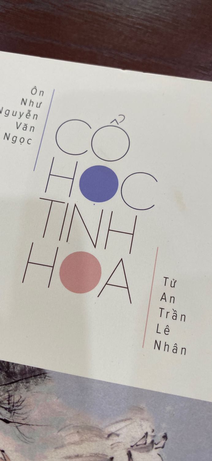 Mất tiền mua sách mới, mà Tiki giao cho mình 1 quyển sách bụi bẩn, lem nhem như 1 quyển sách cũ. Nội dung bên trong thì không sao, nhưng mà cái bìa ngoài nhìn mất cảm tình thực sự. Không biết nên nghĩ sao về vụ này.