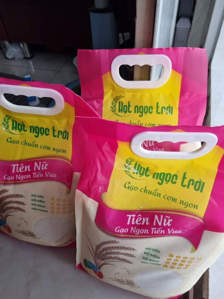 Đóng gói chắc chắn .giao hàng siêu tốc .gạo đúng chuẩn tiên nử hạt ngọc trời giá hạt dẻ .rất hài lòng sẻ tiếp tục mua .