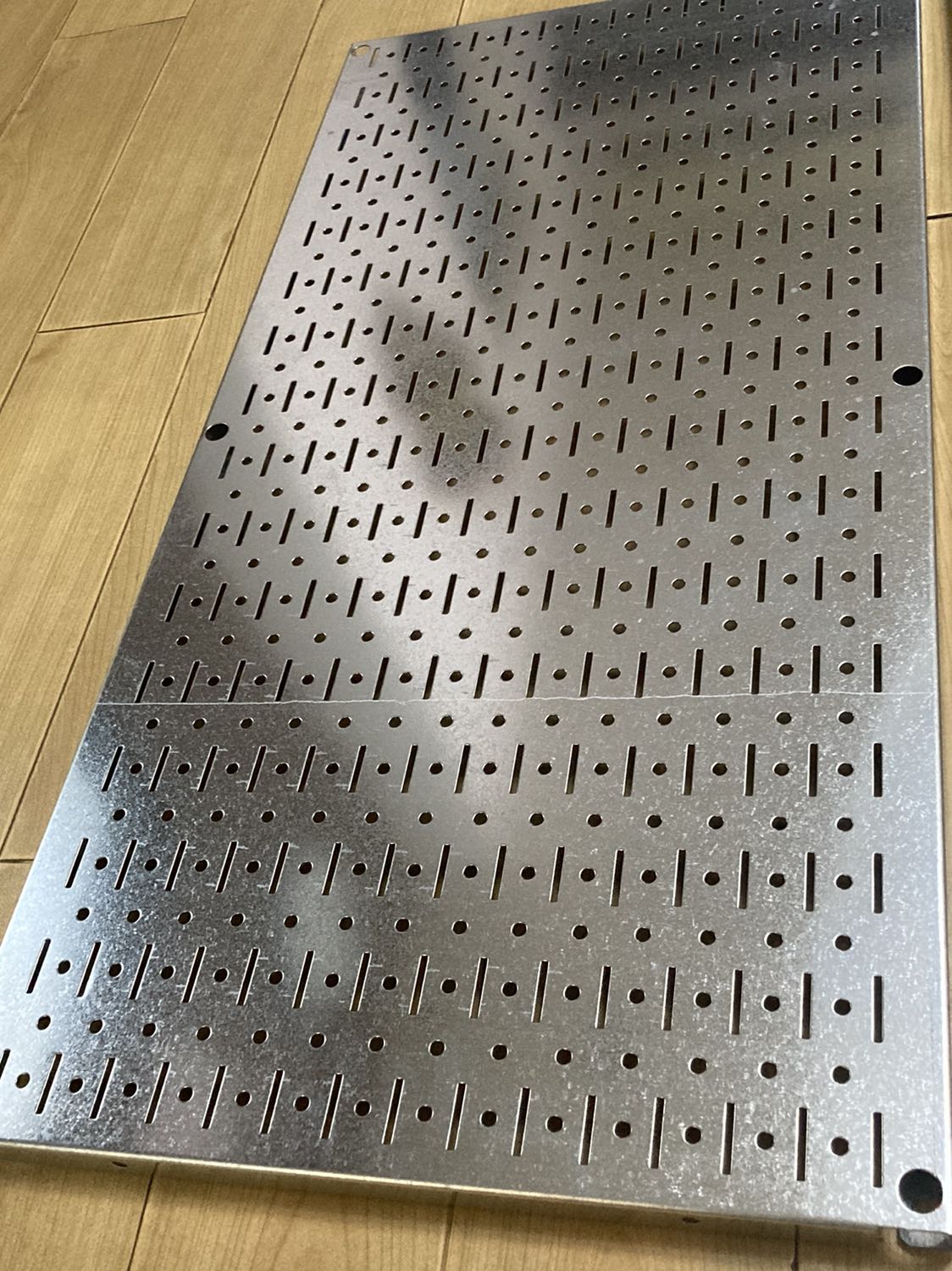 Hoàn thiện chưa xuất sắc, các tấm mình mua đều bị xước ngang vậy