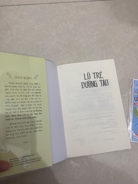 Sách hơi bẩn ma thoy cung dc, dc bọc vs có quà đi kèm lúc sale Sách hơi bẩn ma thoy cung dc, dc bọc vs có quà đi kèm lúc sale