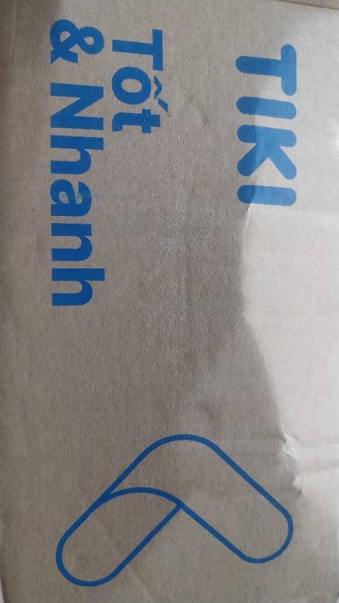 Túi quá đẹp, đường may chắc chắn, túi nhỏ mà tận 5 ngăn. Giá cả quá phẳi chăng luôn, giao hàng cực nhanh