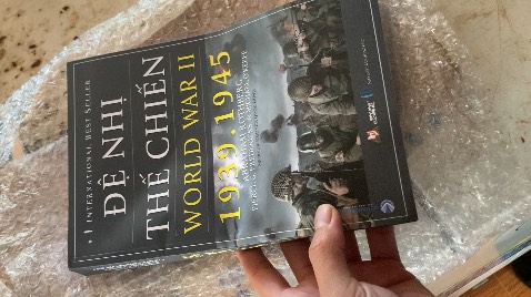 Sách bị móp méo, biến dạng