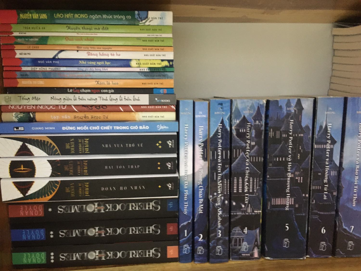 Sách đẹp, thiếu nhi thích xem sách nhưng số lượng con vật hơi ích