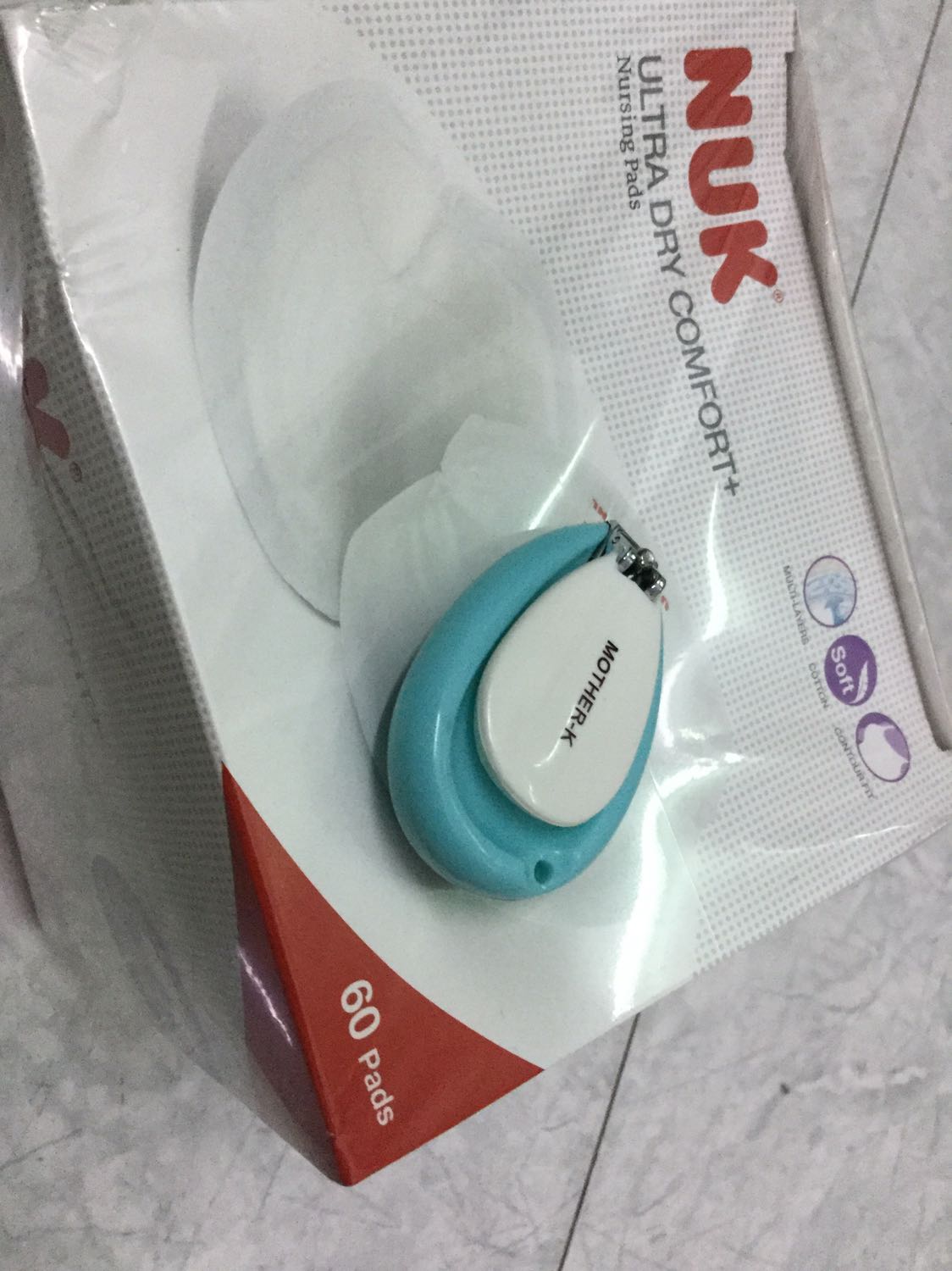 Bấm dễ thương, xài ok, hàng giống mô tả, Tiki giao hàng nhanh. Vote 5* Bấm dễ thương, xài ok, hàng giống mô tả, Tiki giao hàng nhanh. Vote 5*