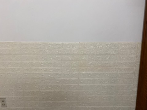 Dễ dán, giá rẻ, tuy nhiên nhiều miếng dán bị ố vàng. Tạm chấp nhận