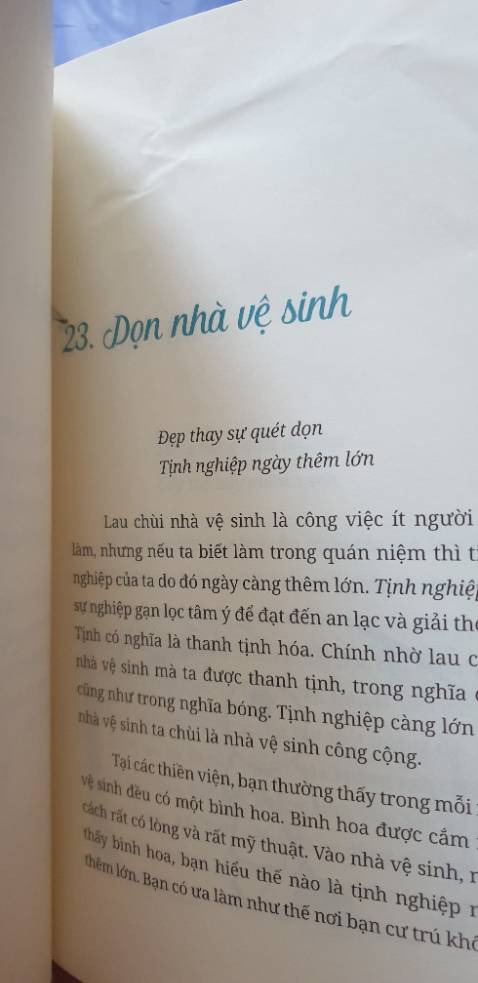 Tin tưởng Tiki sau gần 10 năm mua sâch, mình ít khi kiểm tra kỹ trước khi nhận hàng. Nhưng thật thất vọng với cuốn sách mua lần này. Tiki đã giao một cuốn sách kém chất lượng.