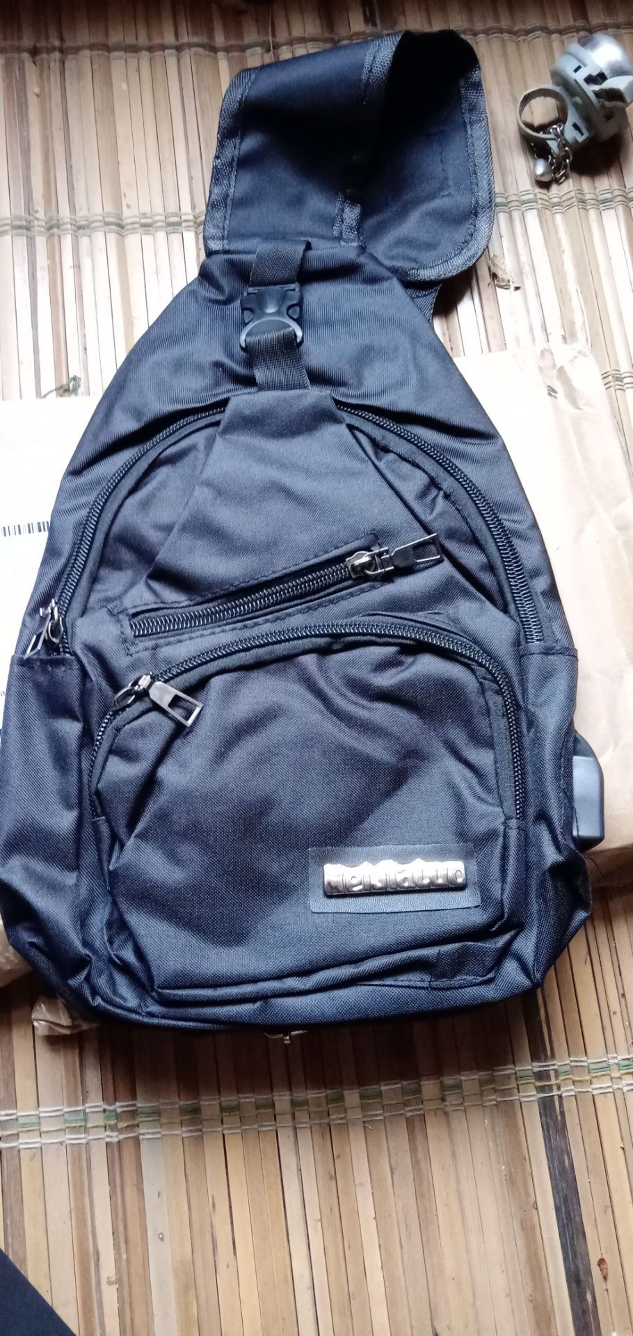 nó hơi bị nhăn với ko đều chỉ